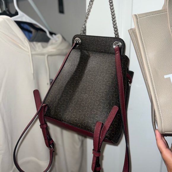 Guess Backpack/Bag - Picture 2 of 2